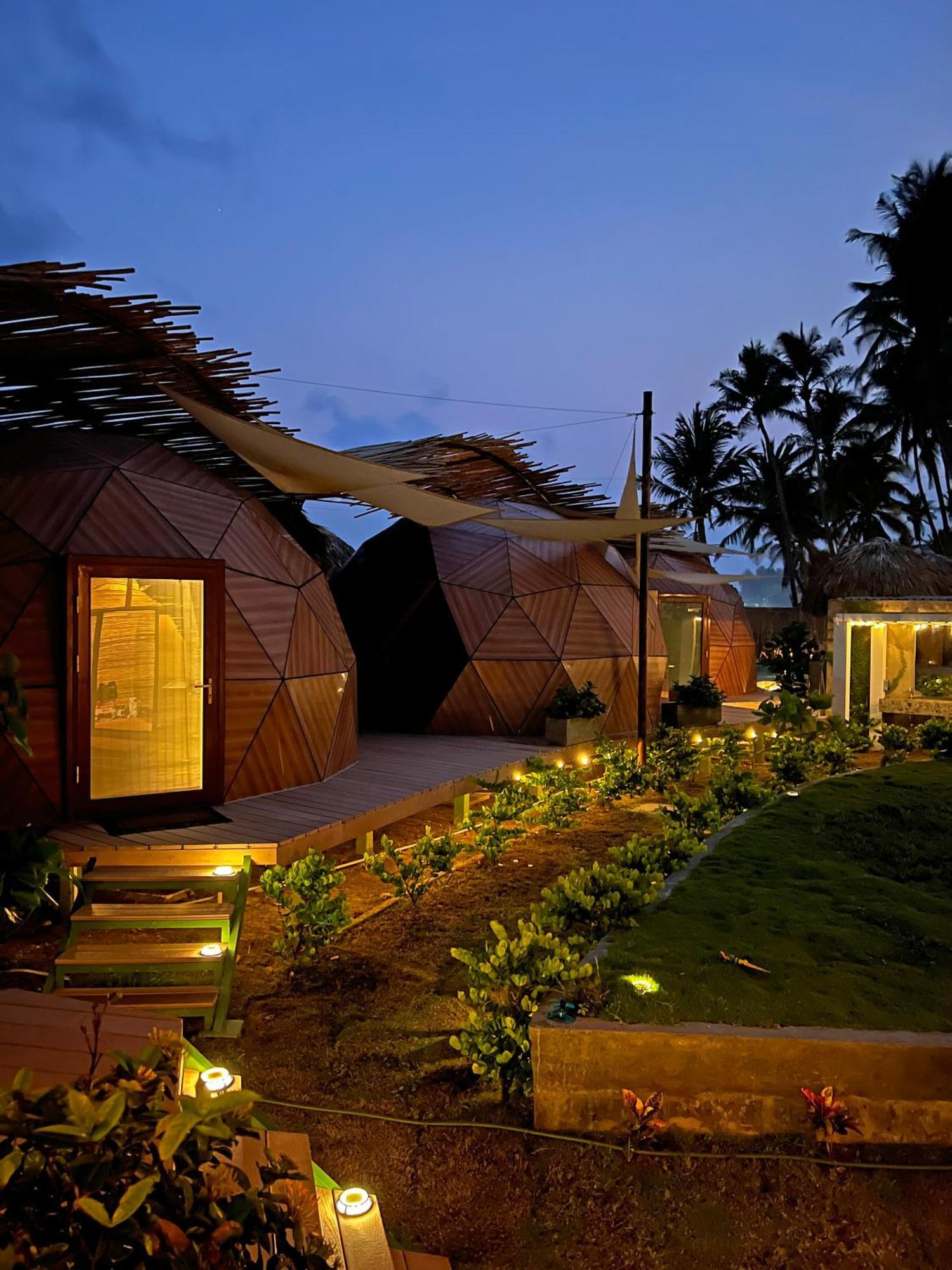Almare Zonte - Beachfront Glamping Hotel 埃尔蒙特 外观 照片
