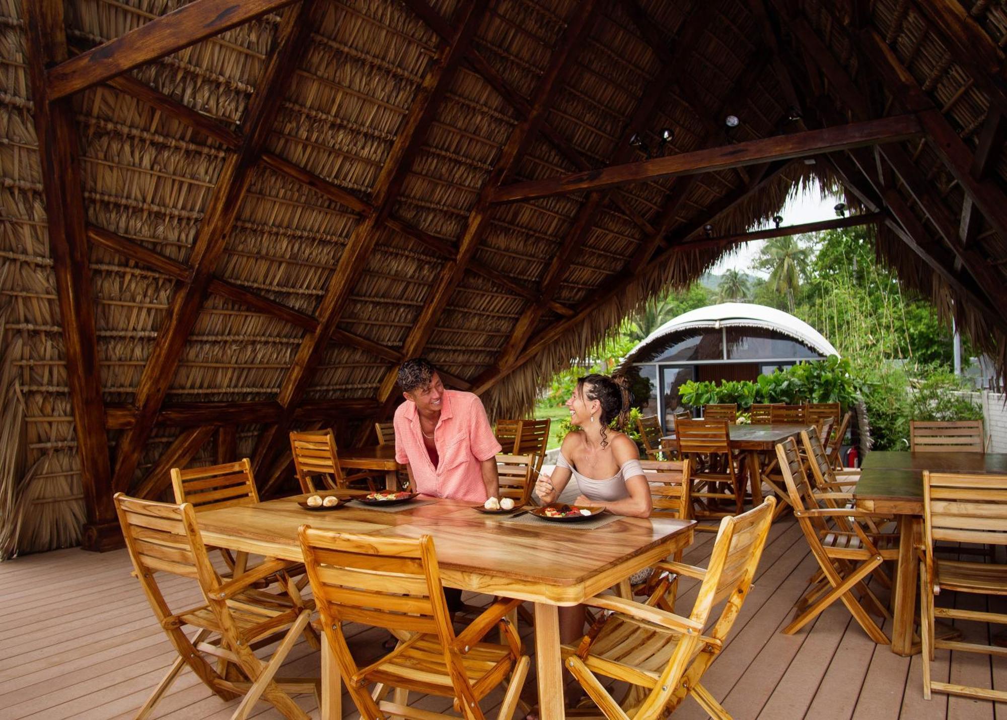 Almare Zonte - Beachfront Glamping Hotel 埃尔蒙特 外观 照片